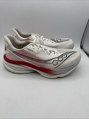 Saucony Endorphin AZURA men’s 9 White Running Shoes with Red/Black Accents S14